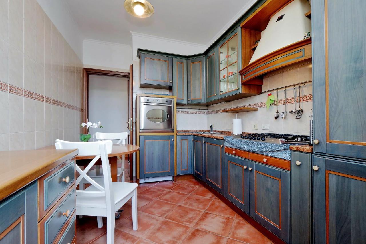 Colosseo Sunset Apartment ローマ エクステリア 写真